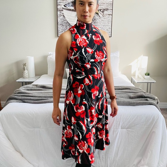 TOMMY HILFIGER Floral A-Line Halter Midi Dress (Black + Red + White, Size: 6) - Picture 3 of 12